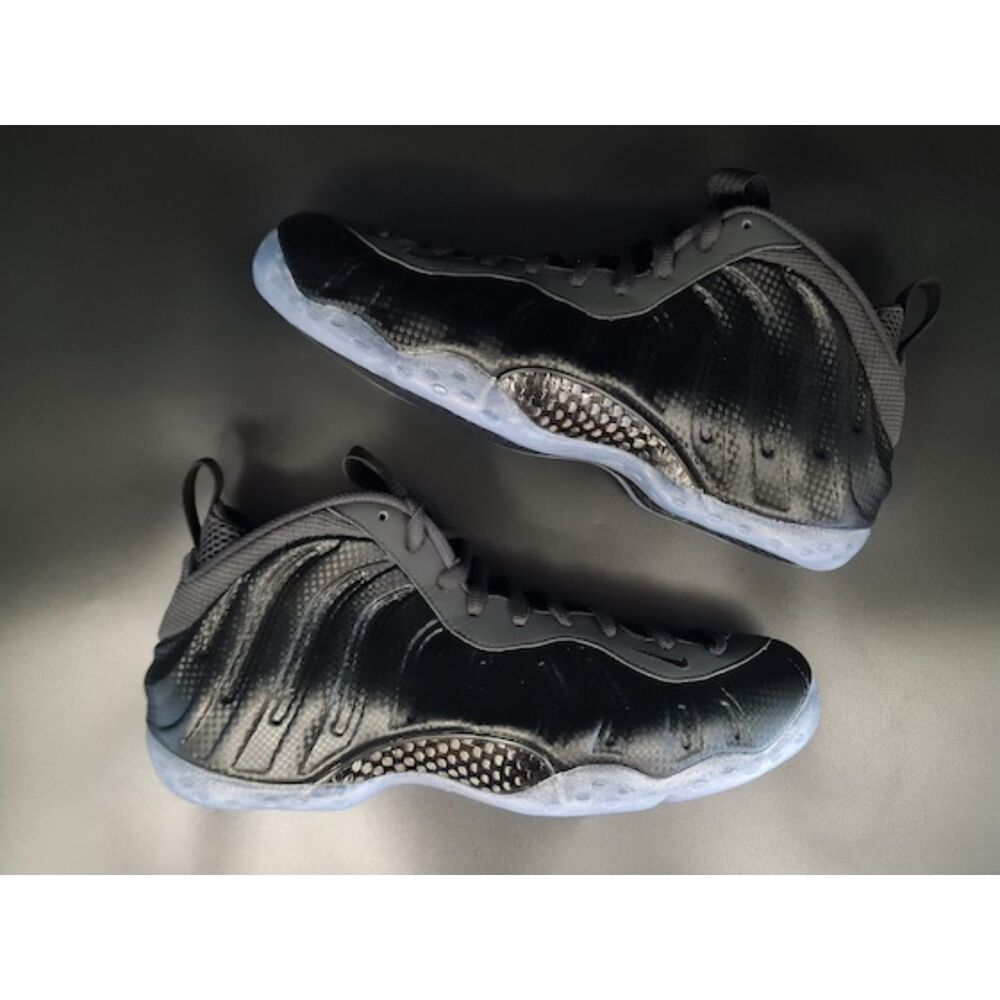 Nike Air Foamposite One Carbon Fiber. SIZE 9.5 - HF2902-002